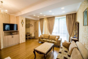 Apartment at metro 300 Aragveli